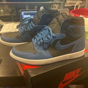 Nike Air Jordan 1 Hi OG size 10